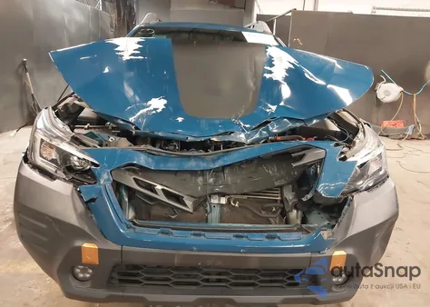 2022 Subaru Outback Wilderness z USA, uszkodzony, nr VIN 4S4BTGUD1N3243209